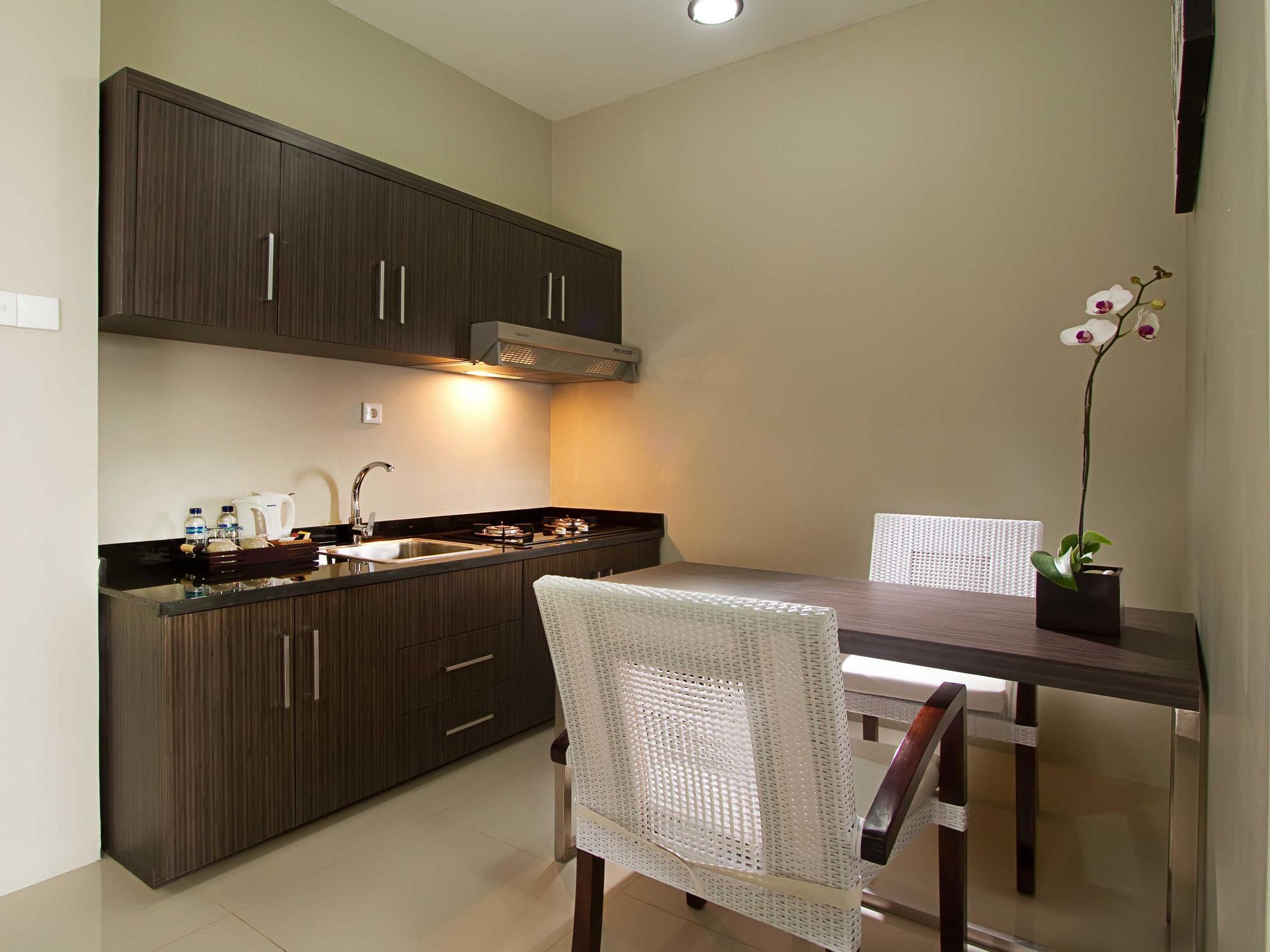 Parkside Denbukit Residence & Suite Jimbaran 外观 照片