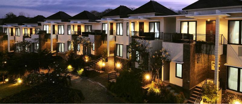 Parkside Denbukit Residence & Suite Jimbaran 外观 照片